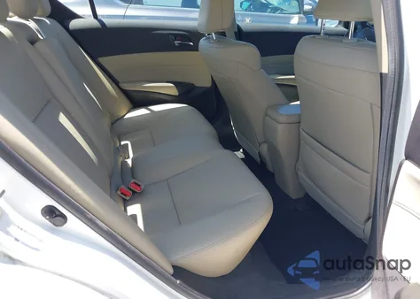 2013 Acura Ilx 2.0L z USA, uszkodzony, nr VIN 19VDE1F73DE018446